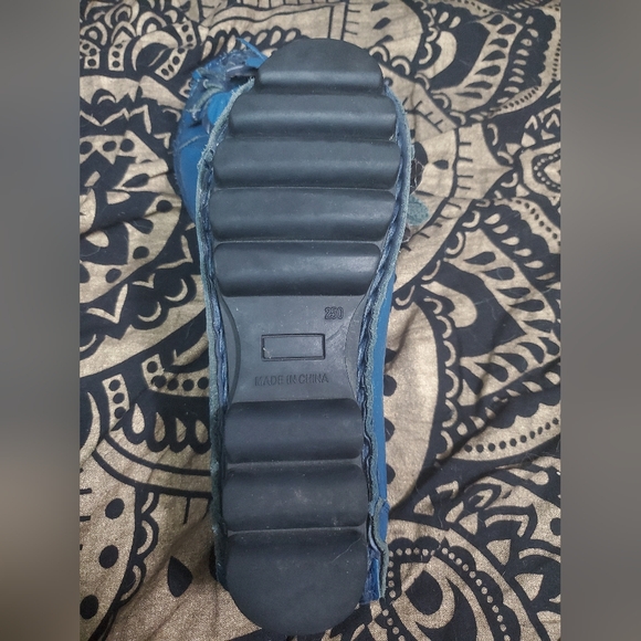 Beautiful blue Italian leather Socofy flats with flowers, barely worn, size 39 - Picture 4 of 4